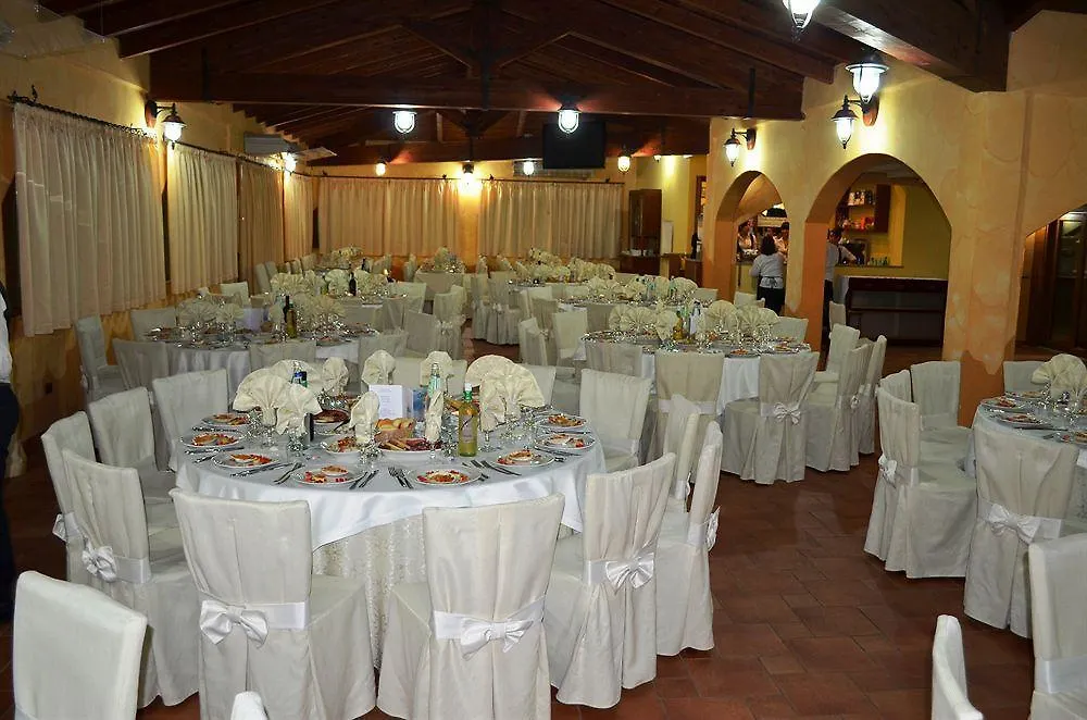 Hotel Giardino Corte Rubja إيغليزياس