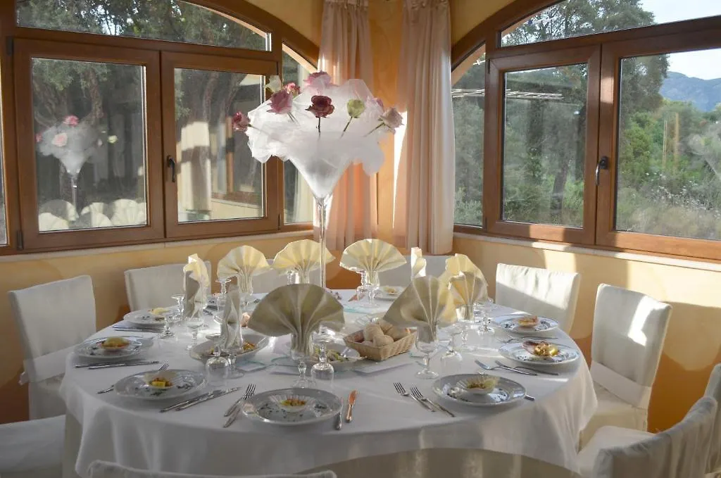 Hotel Giardino Corte Rubja إيغليزياس 3*,  إيطاليا