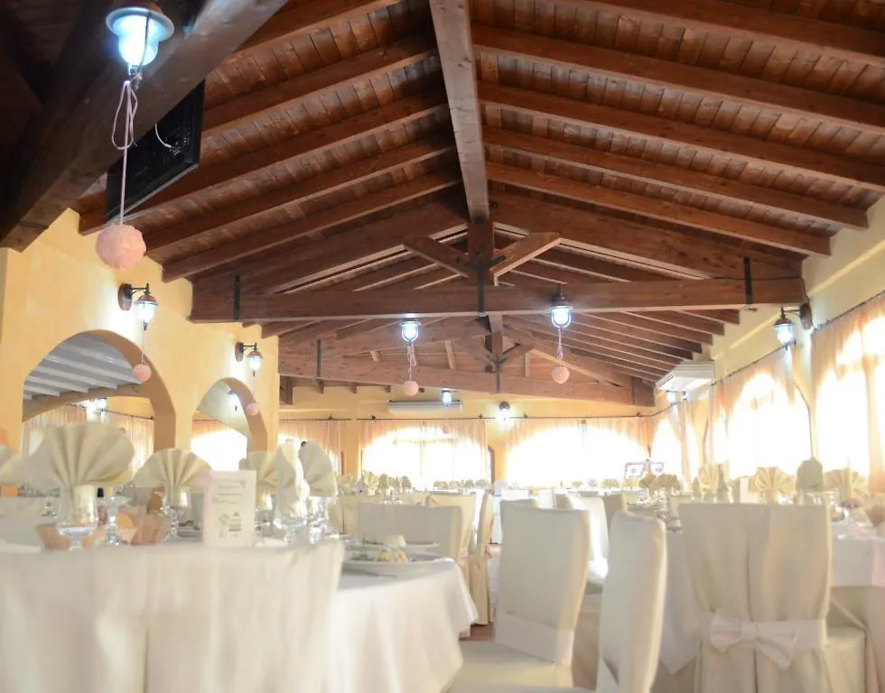 Hotel Giardino Corte Rubja إيغليزياس