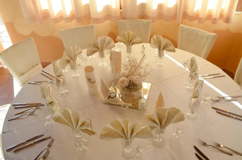 Hotel Giardino Corte Rubja إيغليزياس 3*,