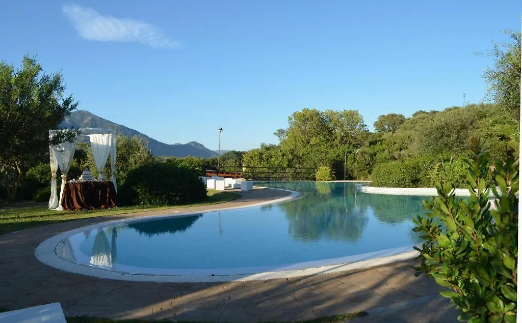 Hotel Giardino Corte Rubja إيغليزياس