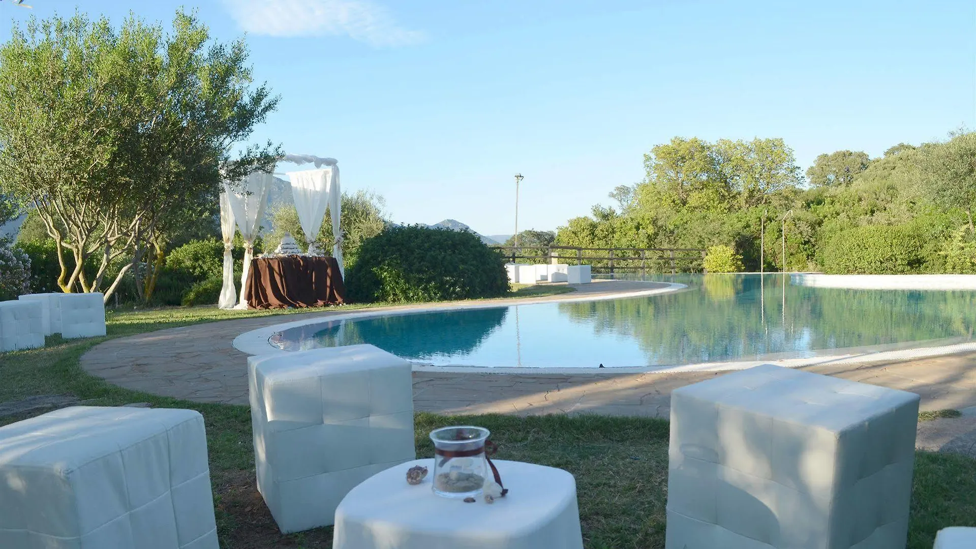 Hotel Giardino Corte Rubja إيغليزياس 3*,