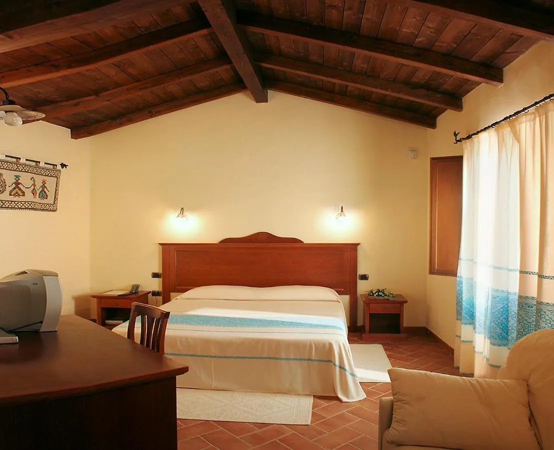 Hotel Giardino Corte Rubja إيغليزياس